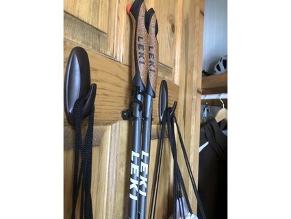 ski pole wall mount - snap fit & foldable muskokaresearch leki outdoor snow sports hanger 3d print model - Mito3D