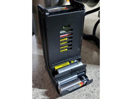 aa aaa batería soporte monti 3d print model - Mito3D