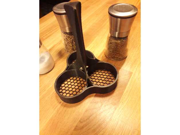 salt&pepper grinders holder gbrux grinder kitchen pepper salt 3D print model - Mito3D