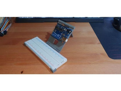 arduino uno breadboard stand foldable print place xtommmik 3d print model - Mito3D