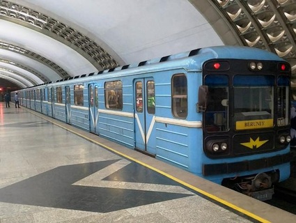 81 717 714 xussr Metro treno h0 scala 1 87 zhelneen 187 valutare treni metropolitano russo metropolitana urss 3d print model - Mito3D