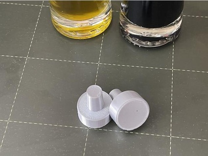plug cork flaschenst psel vinegar oil raolin 3d print model - Mito3D