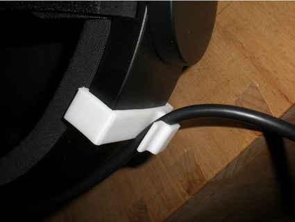 oculus rift cable clip uzi6574 vr headset 3d print model - Mito3D