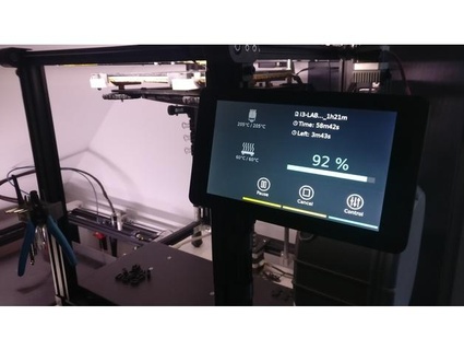 frambuesa pi4 7 pulgada pantalla táctil monitor caso funda 40mm ventilador v slot pi rpi4 3d print model - Mito3D