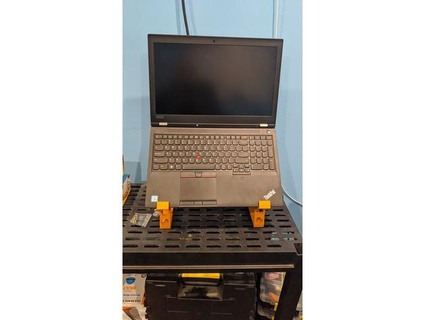 computer portatile In piedi grande k00laid verticale 3d print model - Mito3D