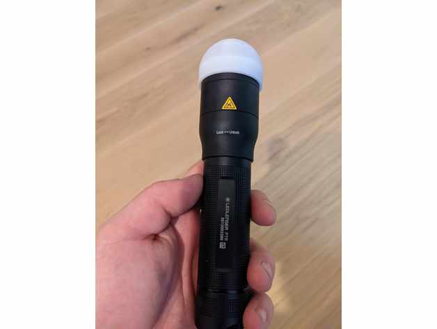 Diffusor LED Lenser p7r timfahrner Werkzeuge Taschenlampe Deckel montieren Ledlenser 3D print model - Mito3D