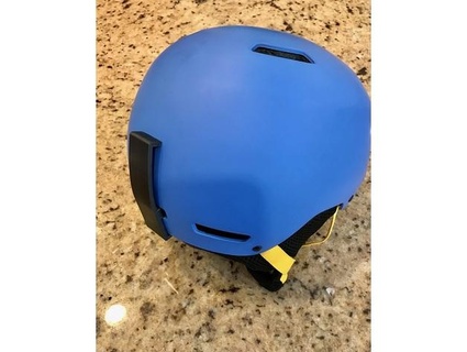 giro crue ski helmet goggle clip replacement ezoom404 3D Printing 3d print model - Mito3D