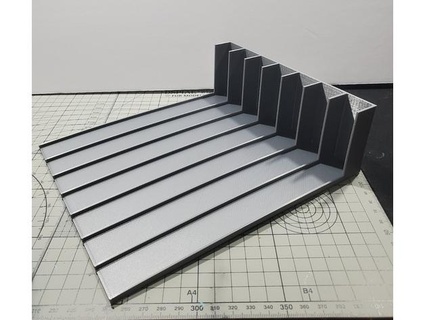 escala modelo corredor soporte taifurioso herramienta titulares cajas gundam 3d print model - Mito3D