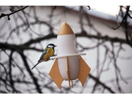 rocket bird feeder trochufotim Outdoor & Garden birdfeeder birdhouse house 3d print model - Mito3D