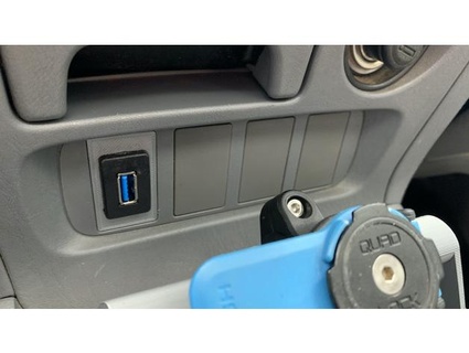 cambiar interruptor cubierta carcasa funda rav4 + USB versión steh2a automotor bouton botón cache rav41 rav42 toyota 3d print model - Mito3D
