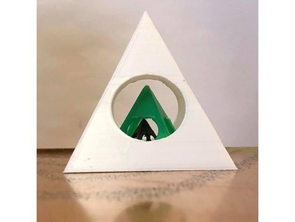 yuvalanmış kıpır piramit küp 3d 3d print model - Mito3D
