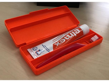 Zahnbürste Zahnpasta Scharnier Ort Halter Unterstützung Verschmelzung 360 Quelle Türen Badezimmer 3d print model - Mito3D