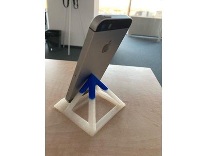 pyramid phone stand berranremzi 3d print model - Mito3D