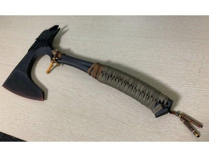 bloodhound ravensbite heirloom axe apex legends nkorange 3d print model - Mito3D
