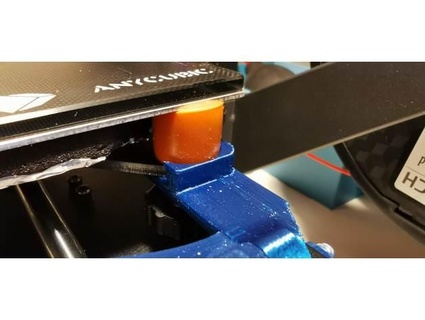anycubic i3 mega bed handle heatbed griff remix silicon damper henniero 3d print model - Mito3D