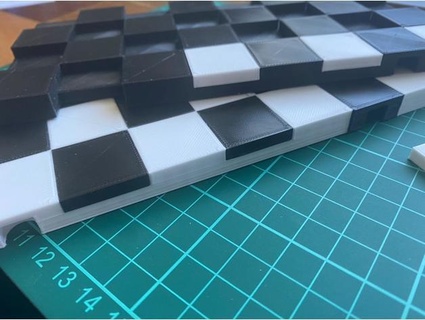 25mm folding travel chess board mfgea 3d print model - Mito3D