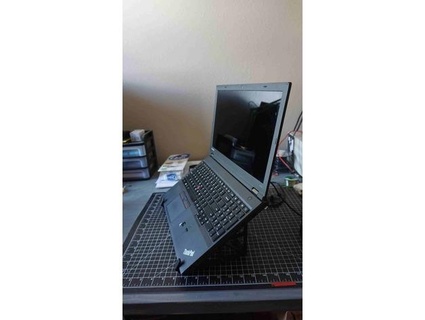 basic laptop stand grantzheng86 3d print model - Mito3D