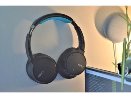 sony headphone holder - wall mount mowcius 3d print model - Mito3D