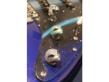 alien guitar knob aserna93 3d print model - Mito3D