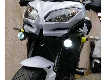 Kawasaki versys 650 névoa luz monte suporte Alpes 3d print model - Mito3D