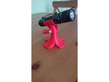lampe titulaire soutien torche titulaire soutien ingénieur 3d print model - Mito3D