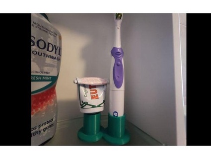 oralb dual toothbrush holder bubbah 3d print model - Mito3D
