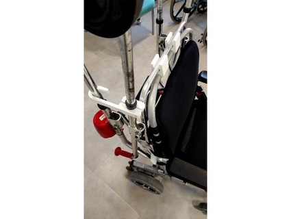 porte camminatore versare fauteuil rollator titolare supporto sedia rotelle humanlabsp 3d print model - Mito3D