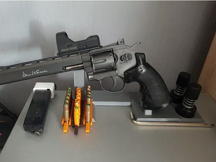 dan wesson revolver stand eszozwierz 3d print model - Mito3D