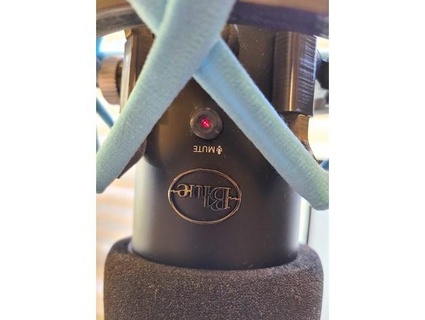 mavi Yeti mikrofon düğmeler jonathan2719 3d print model - Mito3D