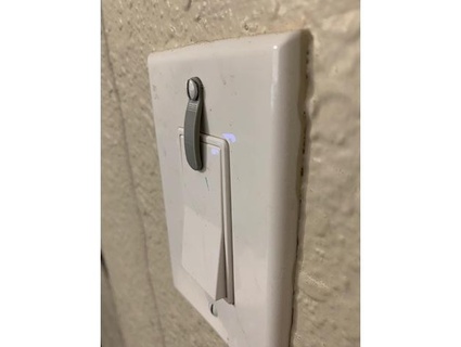 light switch lock feedmegrizzly 3d print model - Mito3D