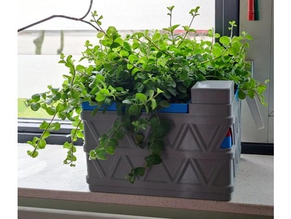 self watering planter jirirm 3d print model - Mito3D