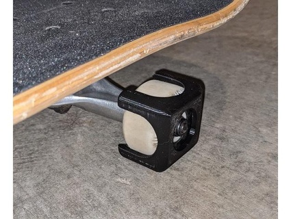 skateboard trainers jonogone 3d print model - Mito3D