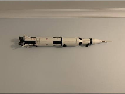 Saturno parete montare vite buchi makealeft 3d print model - Mito3D