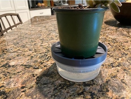 wick watering lid drwagner3518 3d print model - Mito3D