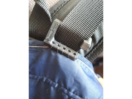 kancalar klipler takma çamur örtmek kılıf sırt çantası 25mm 1in kurt adam 3d print model - Mito3D