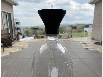 2 litro bottiglia pianta irrigazione campeggio spiaggia doccia zazenomdesigns 3d print model - Mito3D