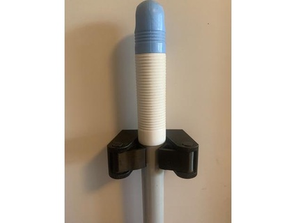 broom gripper holder jdalycache 3d print model - Mito3D