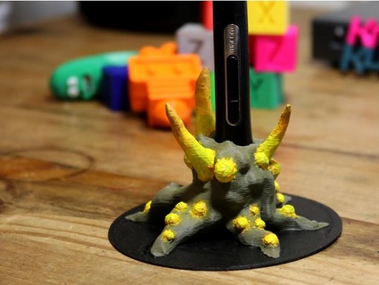 wacom monstro caneta suporte joelheira 3d print model - Mito3D
