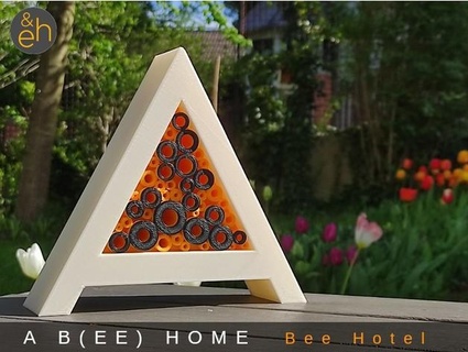 b ee home - bee hotel guppyk 3d print model - Mito3D