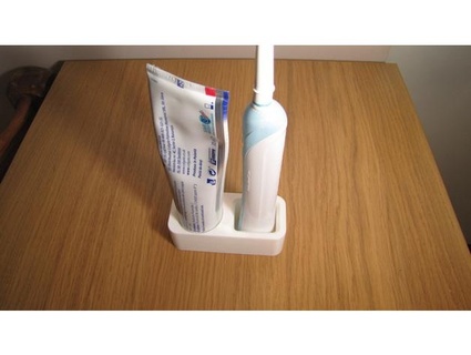 oral-b toothbrush toothpaste stand truhlik fredy 3d print model - Mito3D