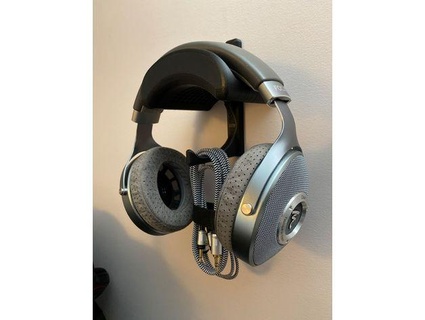 headphone shelf ferg633 3d print model - Mito3D