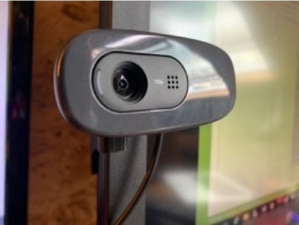 webcam monitor side mount - logi c270 hd bannmakes 3d print model - Mito3D