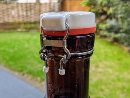 protecteur casquette Bière bouteille t0b1 3d print model - Mito3D