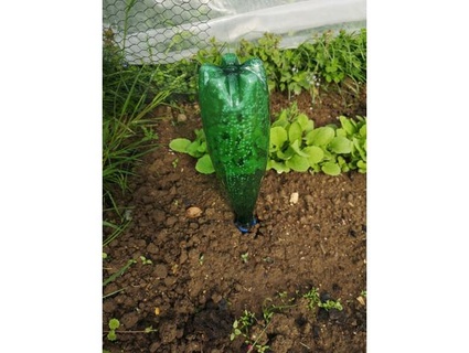irrigation garden perrier 1l bottle fab76 3d print model - Mito3D