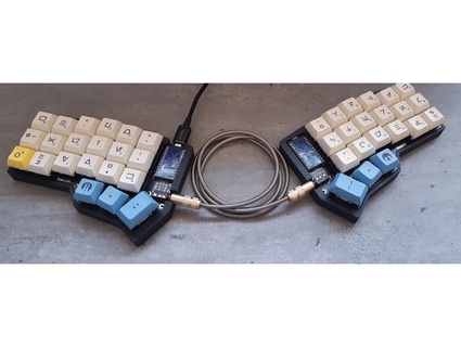 corne keyboard fitted case bqbqr 3d print model - Mito3D