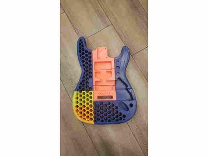 Favo stratocaster v1c1ous0dst 3d print model - Mito3D