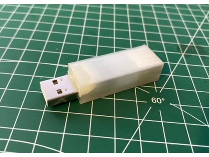 couverture gaine powerbank anti USB pouce bâton portable 3d print model - Mito3D