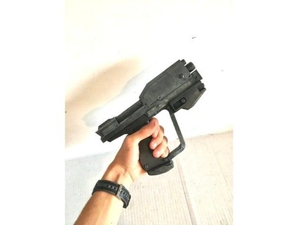 mg6 magnum pistolet Halo ressaisir 3d print model - Mito3D