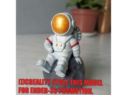 Astronaut Sitzung Mond druckbar Modell nooblessy 3d print model - Mito3D