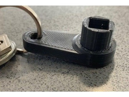 keychain water tap square key 8mm llave cuadrada germangs 3d print model - Mito3D